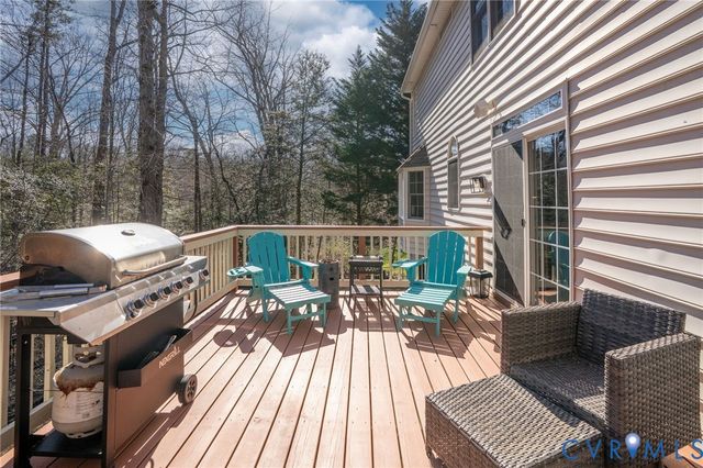 10101 Chestnut Grove Ter, Mechanicsville, VA 23116