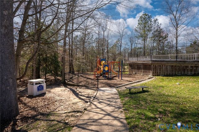 10101 Chestnut Grove Ter, Mechanicsville, VA 23116