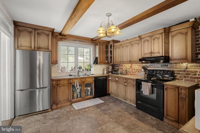 449 N STATE ST, Ephrata, PA 17522