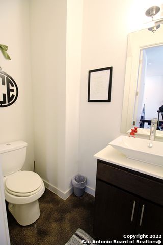236 E Cevallos Unit 101, San Antonio, TX 78204