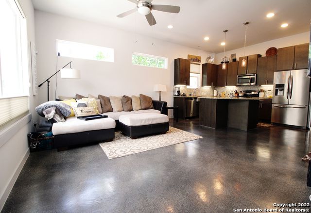 236 E Cevallos Unit 101, San Antonio, TX 78204
