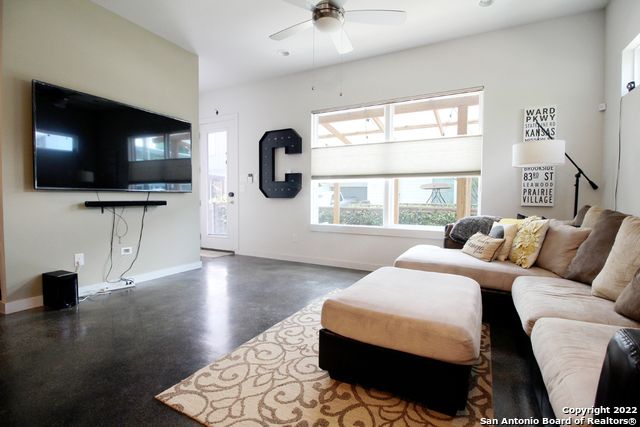 236 E Cevallos Unit 101, San Antonio, TX 78204