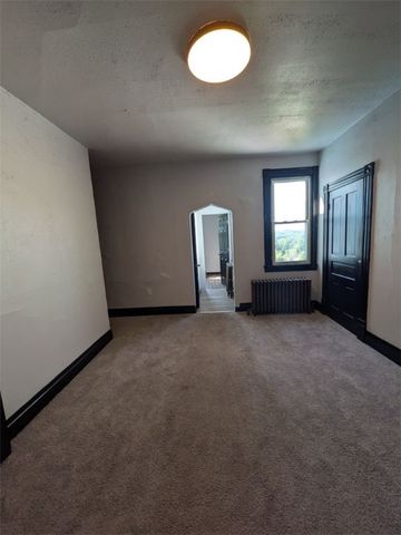 1818 Westmont Ave, Carrick, PA 15210