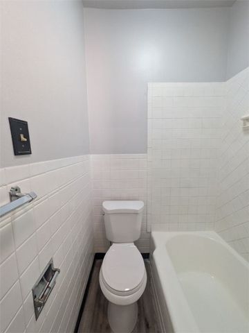 1818 Westmont Ave, Carrick, PA 15210