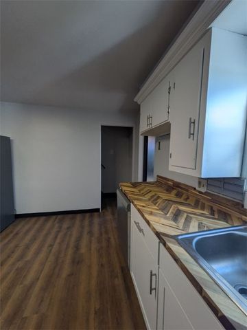 1818 Westmont Ave, Carrick, PA 15210