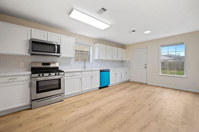 20743 Bishops Gate Lane, Humble, TX 77338