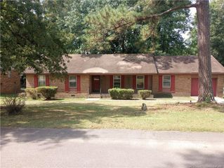 1711 Valley Ridge Drive, Fayetteville, NC 28303