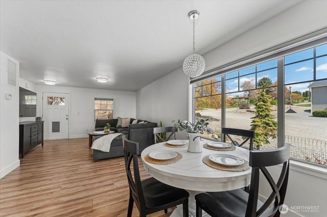 2250 8th Street SE, East Wenatchee, WA 98802