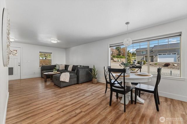 2250 8th Street SE, East Wenatchee, WA 98802