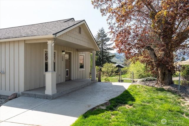 2250 8th Street SE, East Wenatchee, WA 98802