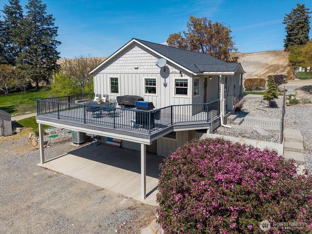 2250 8th Street SE, East Wenatchee, WA 98802