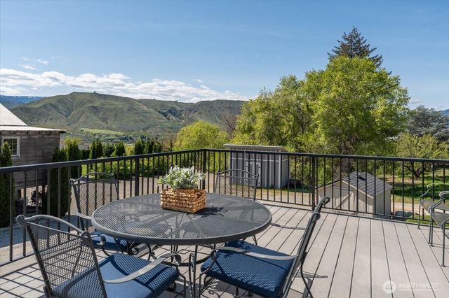 2250 8th Street SE, East Wenatchee, WA 98802