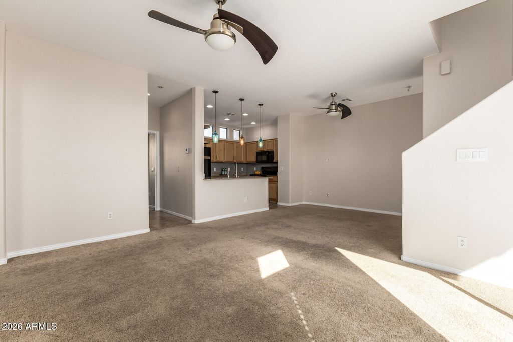 Image 13 of property listing at 123 N WASHINGTON Street 14, Chandler, AZ 85225