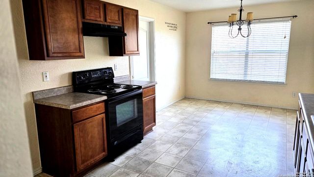 326 Tres Caminos, San Antonio, TX 78245