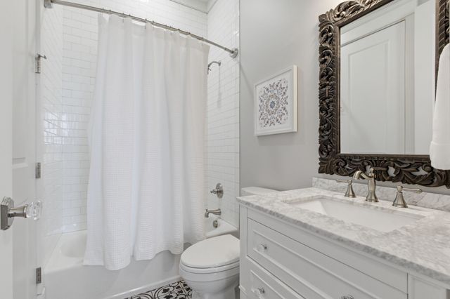 9643 Clovercroft Rd, Nolensville, TN 37135