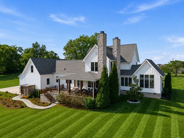 9643 Clovercroft Rd, Nolensville, TN 37135