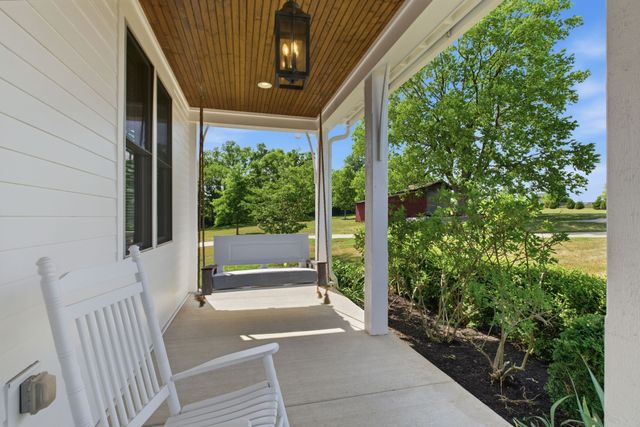 9643 Clovercroft Rd, Nolensville, TN 37135