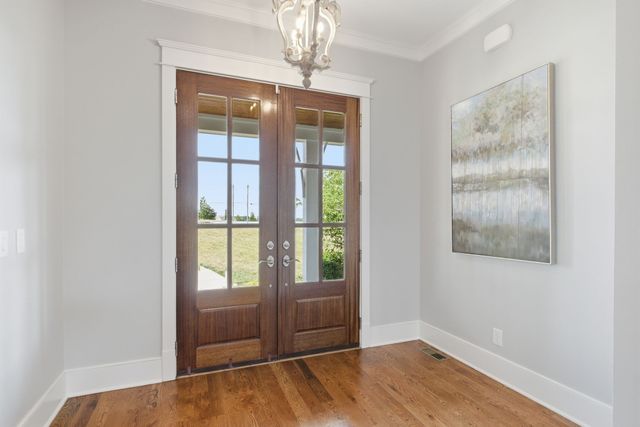 9643 Clovercroft Rd, Nolensville, TN 37135