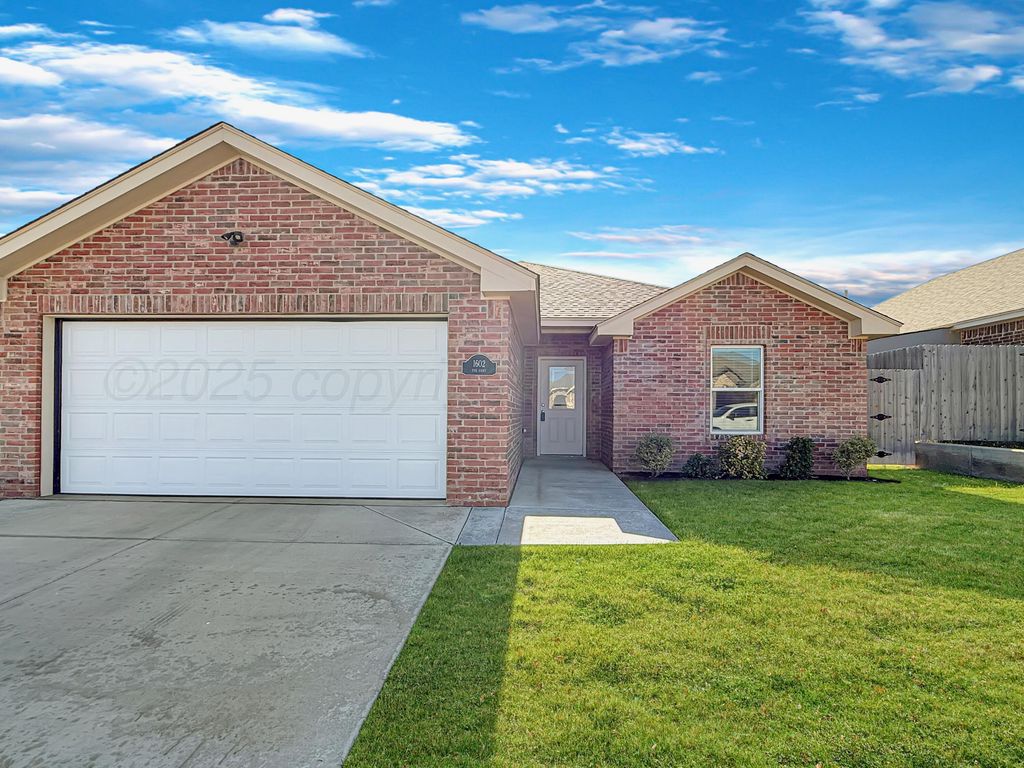 1602 FOX HUNT Avenue, Amarillo, TX 79108