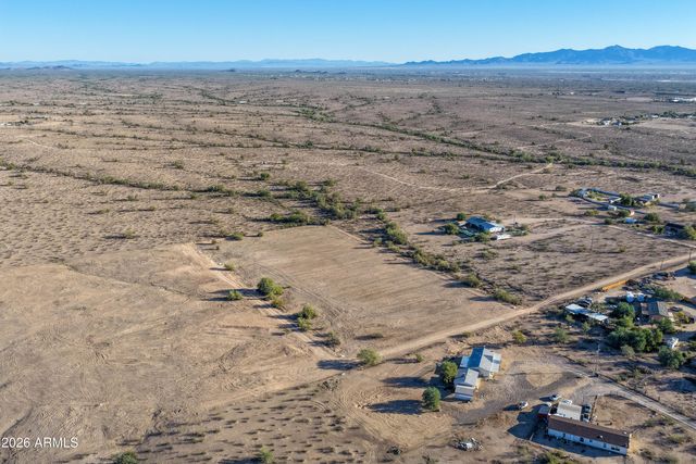 4-N Van Buren Street N, Tonopah, AZ 85354