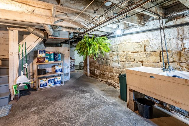 397 Evans City Road, Twp Of But Nw, PA 16001