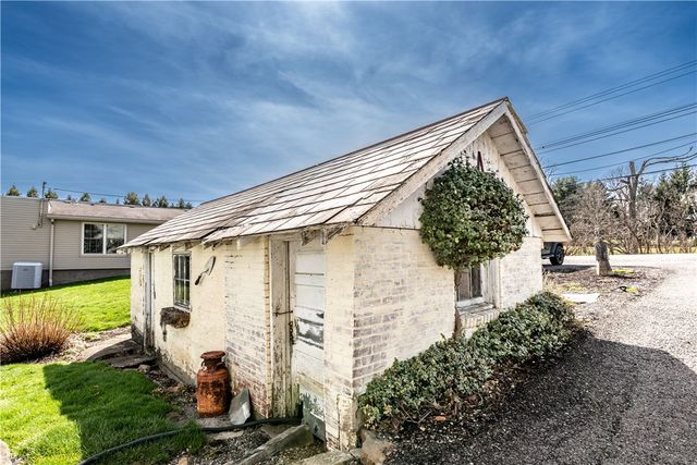 397 Evans City Road, Twp Of But Nw, PA 16001