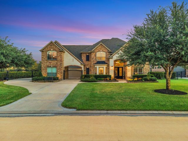 21303 Fairhaven Creek Drive, Cypress, TX 77433