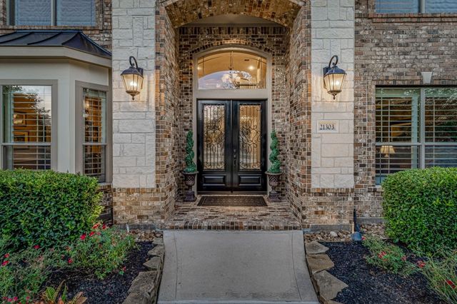 21303 Fairhaven Creek Drive, Cypress, TX 77433