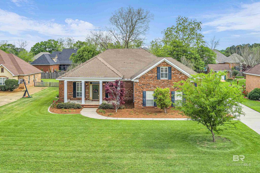 10677 Harwell Court, Daphne, AL 36526