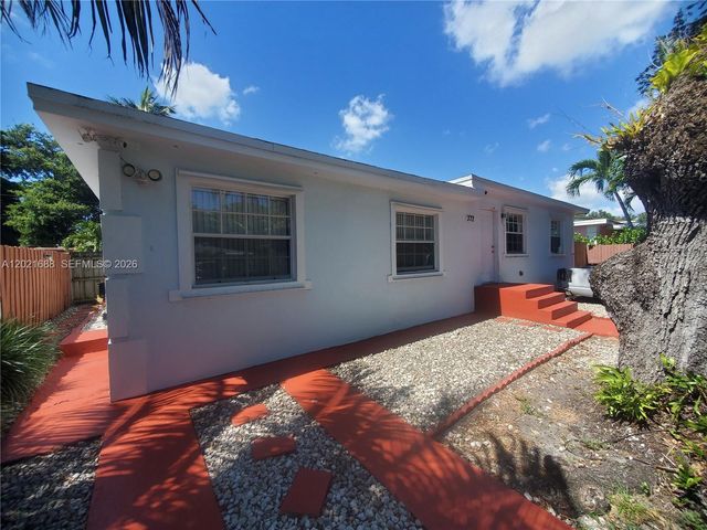 372 NE 162nd St, Miami, FL 33162
