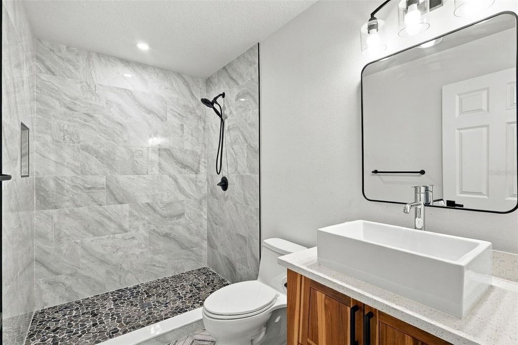 Image 25 of property listing at 4479 FAIRVIEW AVENUE, Orlando, FL 32804