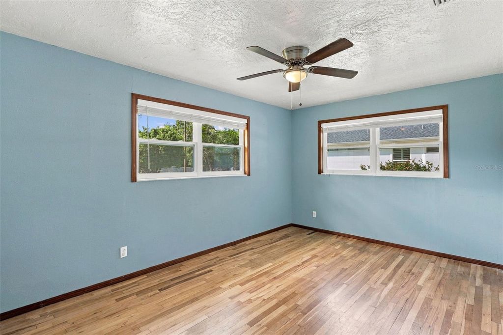 Image 28 of property listing at 4479 FAIRVIEW AVENUE, Orlando, FL 32804