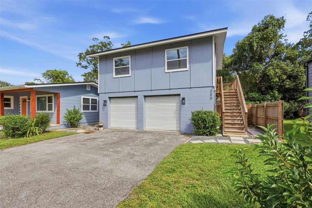 Image 4 of property listing at 4479 FAIRVIEW AVENUE, Orlando, FL 32804