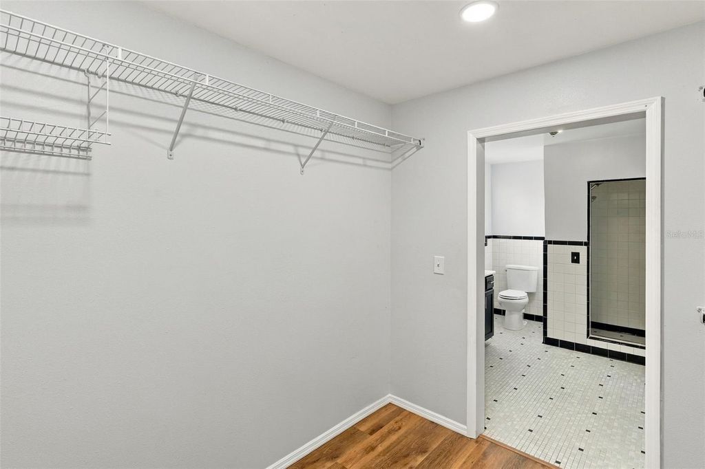 Image 39 of property listing at 4479 FAIRVIEW AVENUE, Orlando, FL 32804