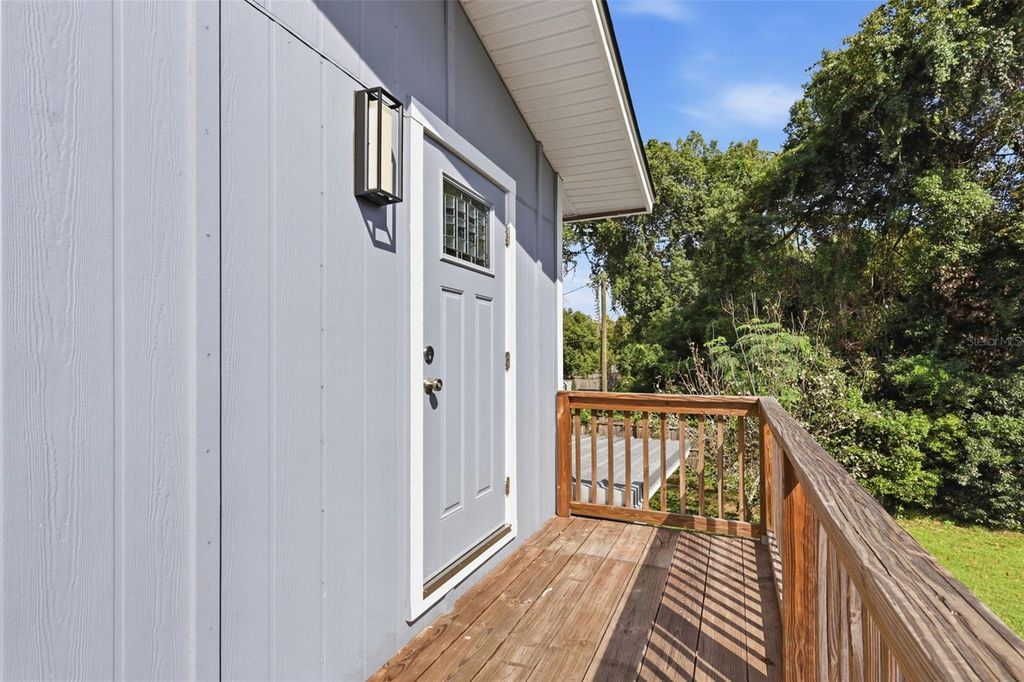 Image 5 of property listing at 4479 FAIRVIEW AVENUE, Orlando, FL 32804
