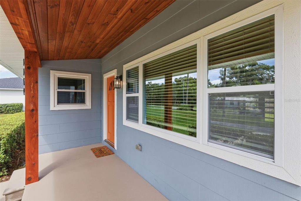 Image 6 of property listing at 4479 FAIRVIEW AVENUE, Orlando, FL 32804