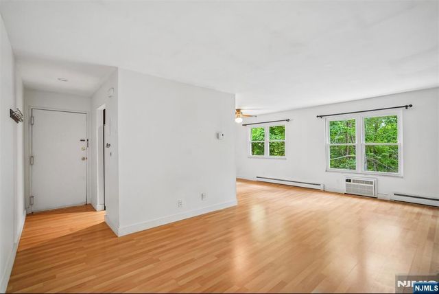 100 Pierson Miller Drive F21, Pompton Lakes, NJ 07442