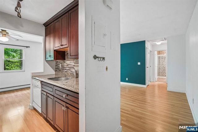 100 Pierson Miller Drive F21, Pompton Lakes, NJ 07442