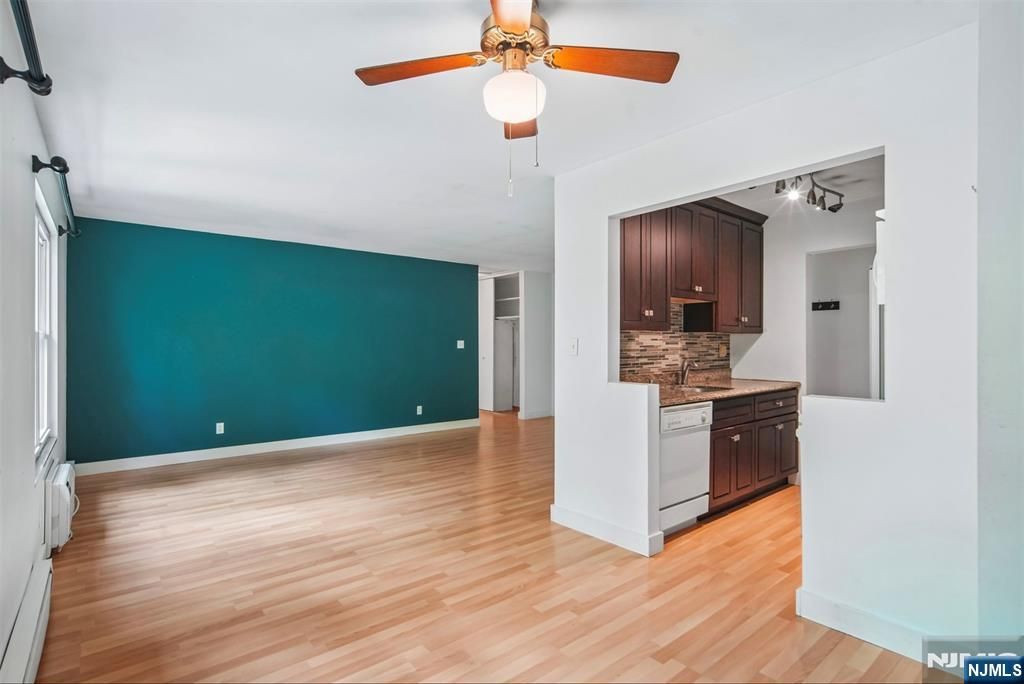 100 Pierson Miller Drive F21, Pompton Lakes, NJ 07442