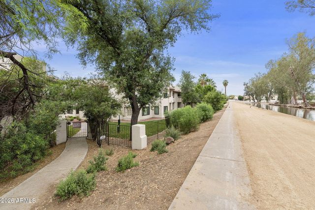 750 E NORTHERN Avenue 2051, Phoenix, AZ 85020