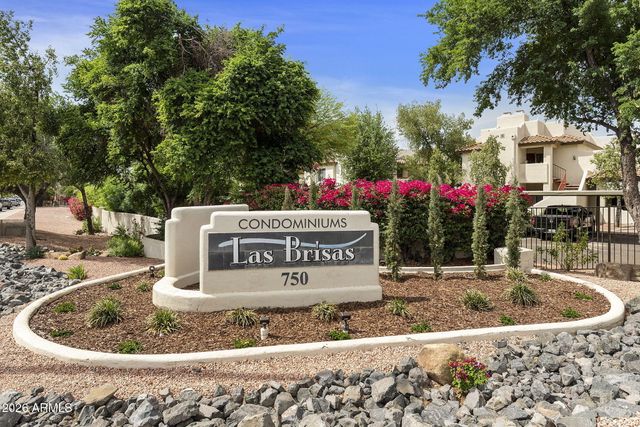 750 E NORTHERN Avenue 2051, Phoenix, AZ 85020