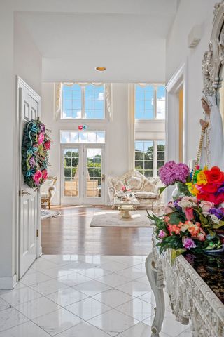 28951 Forest Lake Lane, Libertyville, IL 60048