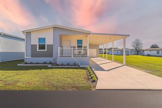 10047 COLLINGWOOD AVENUE, Dade City, FL 33525