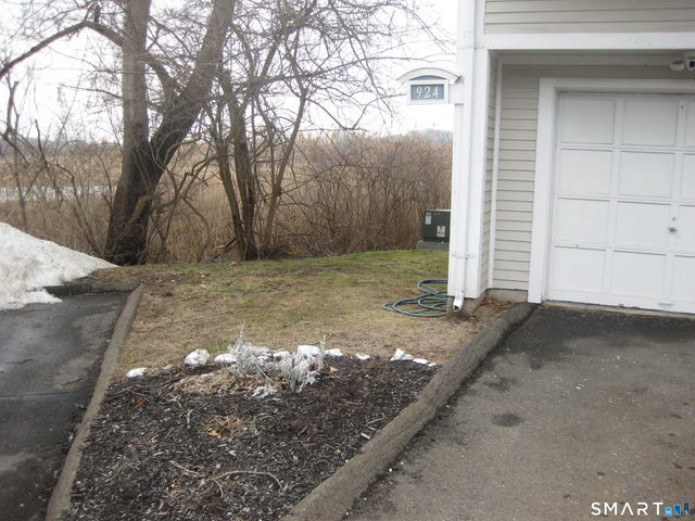 924 Quinnipiac Avenue APT 7, New Haven, CT 06513