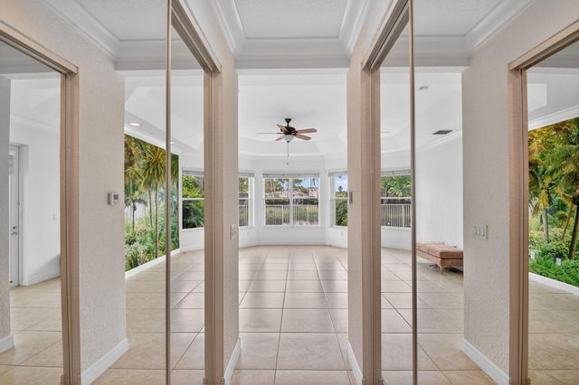 9775 Savona Winds Drive, Delray Beach, FL 33446