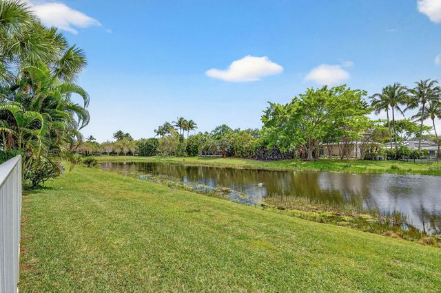 9775 Savona Winds Drive, Delray Beach, FL 33446