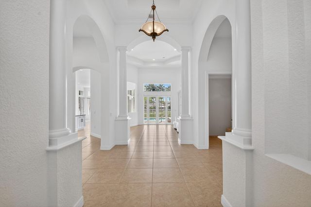 9775 Savona Winds Drive, Delray Beach, FL 33446