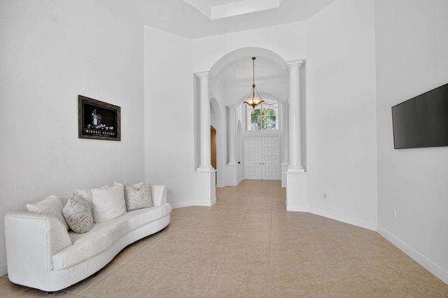 9775 Savona Winds Drive, Delray Beach, FL 33446