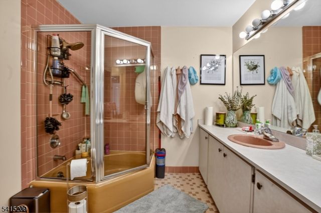 2 Ann St S308 S308, Clifton City, NJ 07013