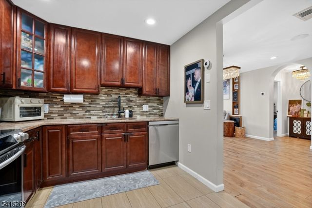 2 Ann St S308 S308, Clifton City, NJ 07013